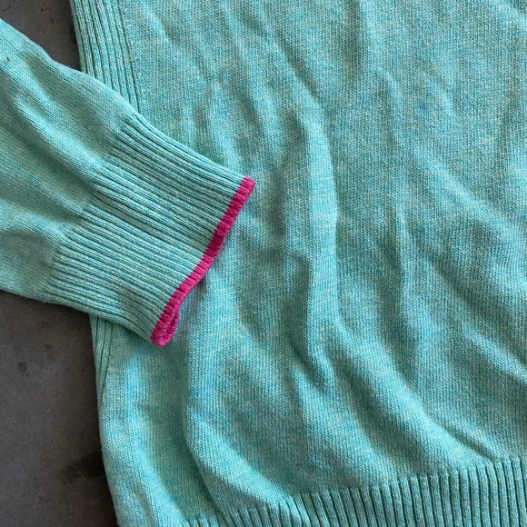 EEEEEUC Vineyard Vines Quarter Zip - Picture 3 of 3